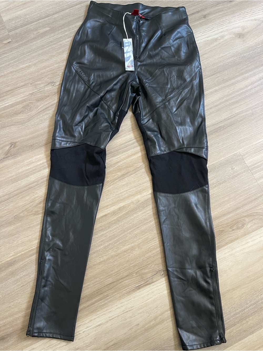 Smoke Rise Red Team Faux Leather Racing Pants - Black - NWT - Picture 2 of 5